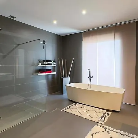 Villa Beautiful Architect-designed Nimes